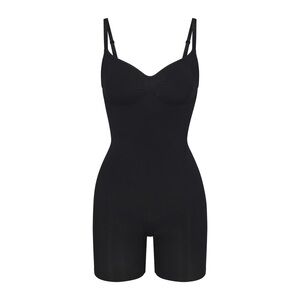 Skims Seamless Sculpt Mid Thigh Black Bodysuit - NWOT